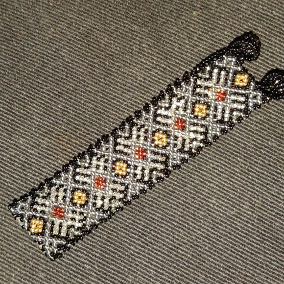 💥3fo$30💥Loom Weaved Pattern bracelet - Picture 2 of 2